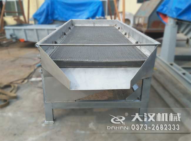 锯末直线绿巨人成人网站