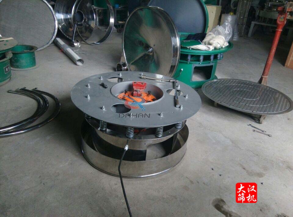 振动电机放入三次元绿巨人成人网站底桶 振动电机放入三次元绿巨人成人网站底桶